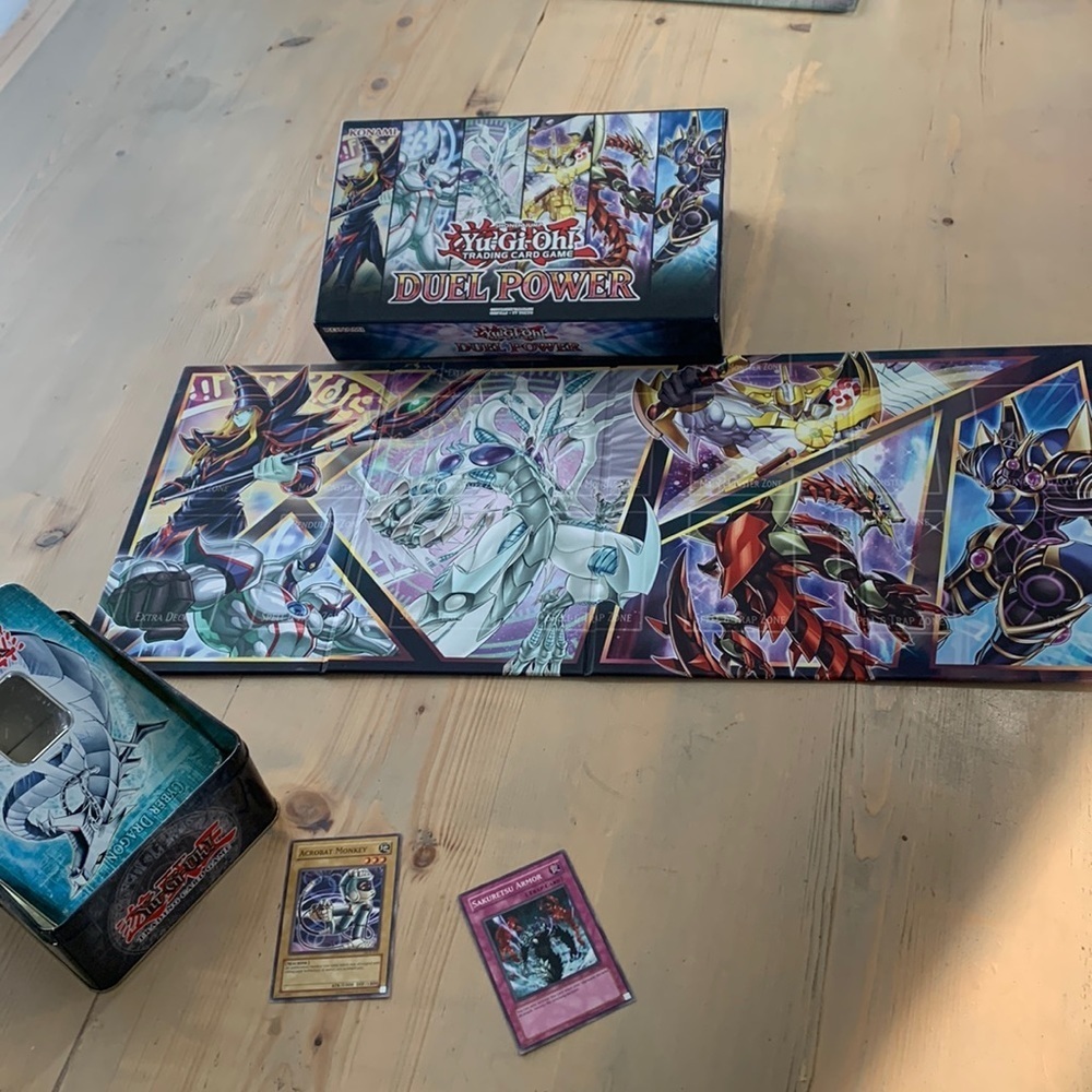 2 Yu-Gi-Oh trading card game with 2 boards